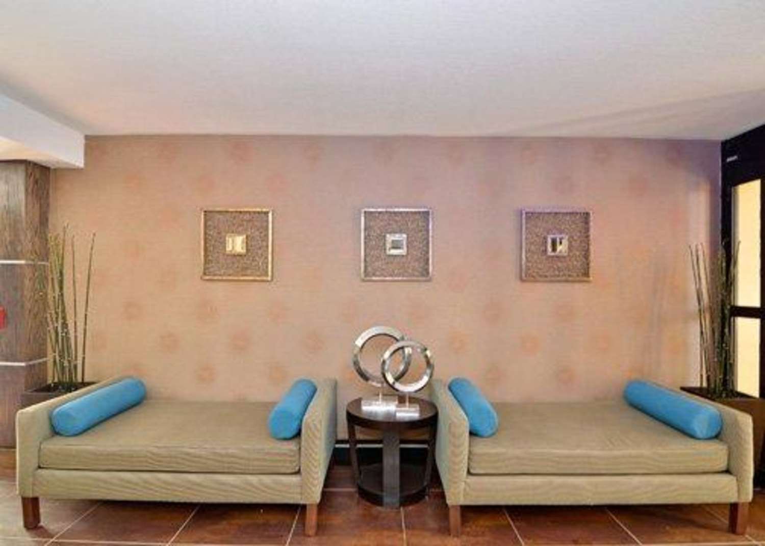 Comfort Inn & Suites El Paso I-10 Airport Area 8/45
