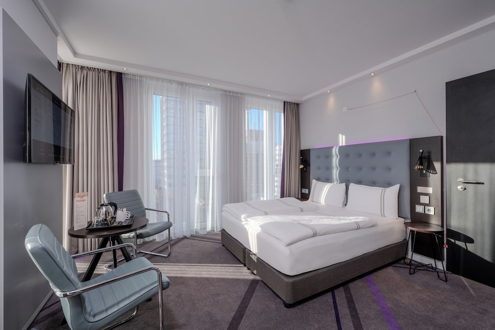 Premier Inn Berlin Alexanderplatz Hotel 18/53