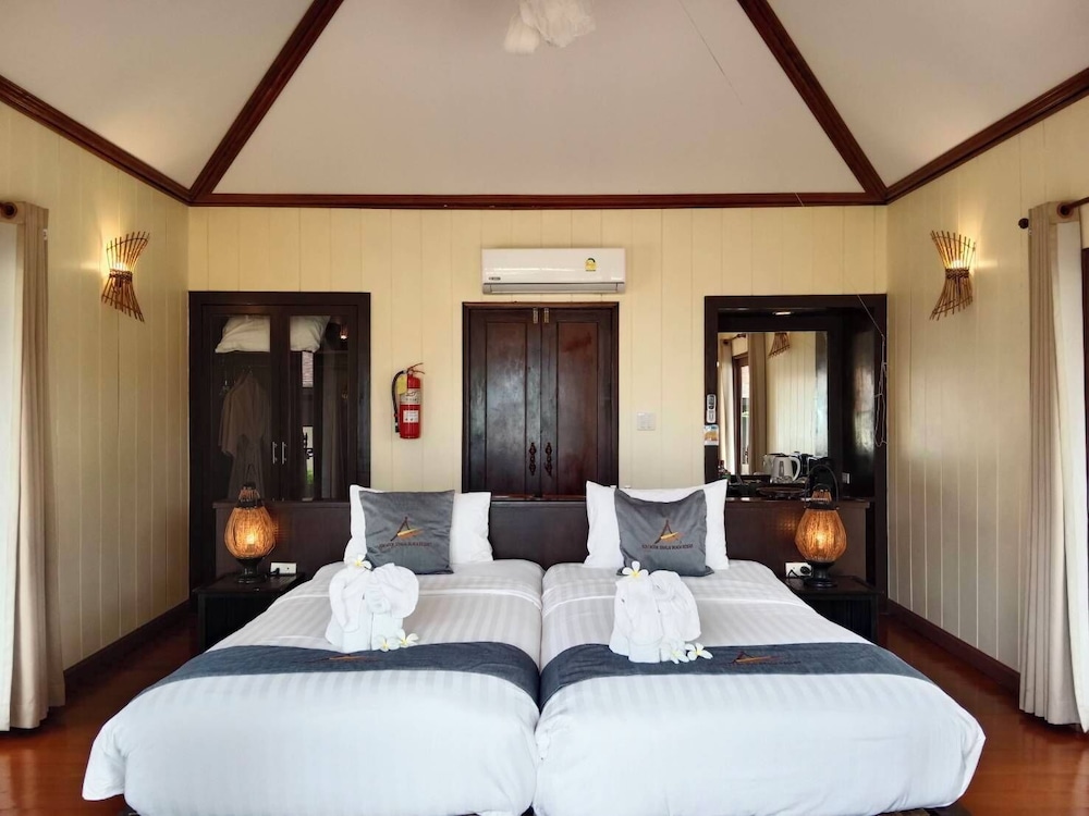 Premier, Villa, Twin Beds, Beach Front