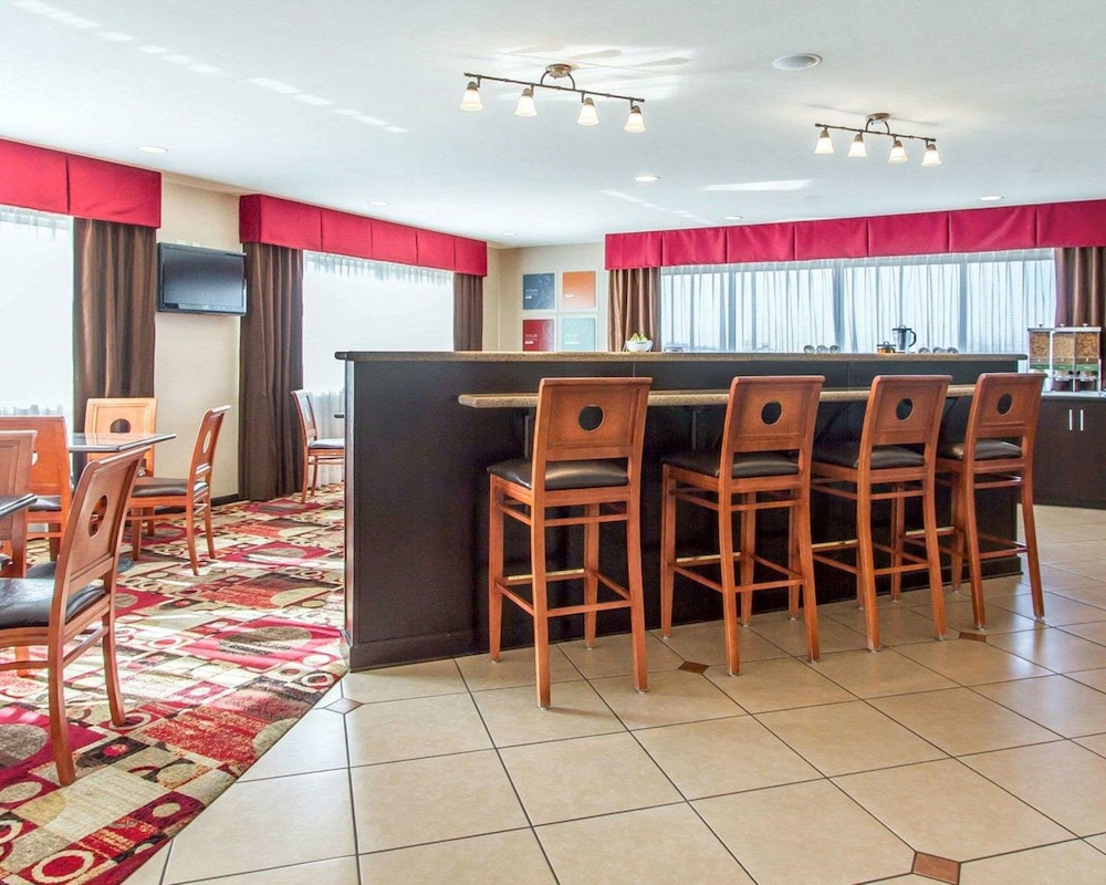 Comfort Suites Florence Shoals Area 40/46