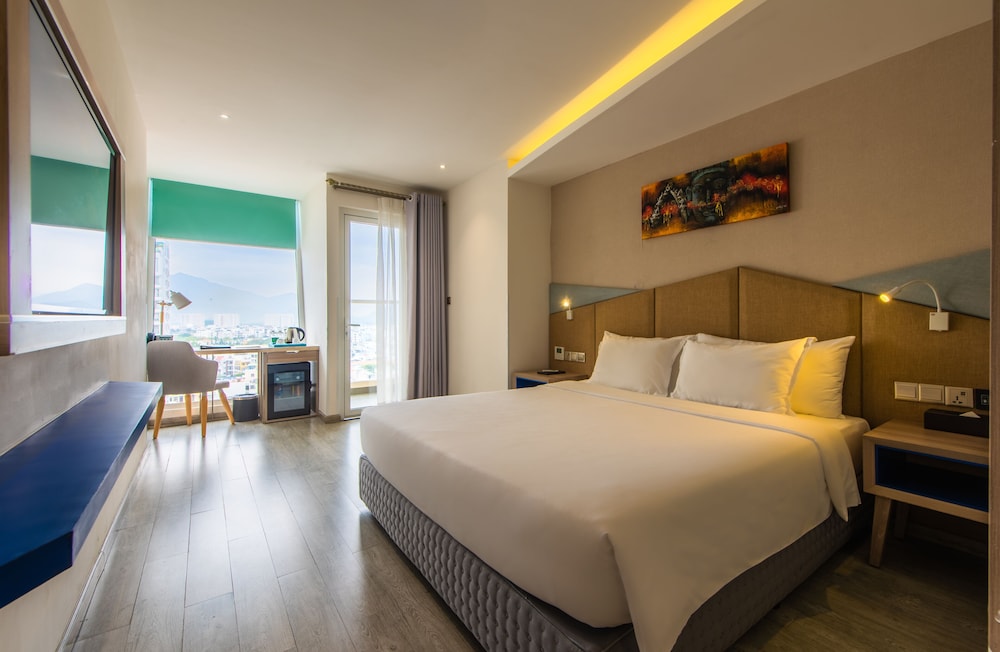 Les Cham Hotel 11/50