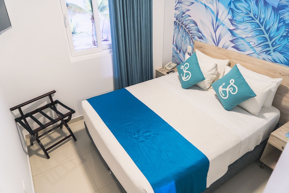 Sea Colors Hotel 12/44