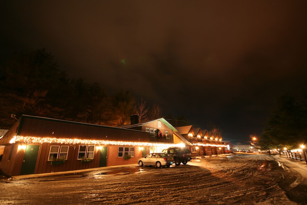 Nootka Lodge 2/50