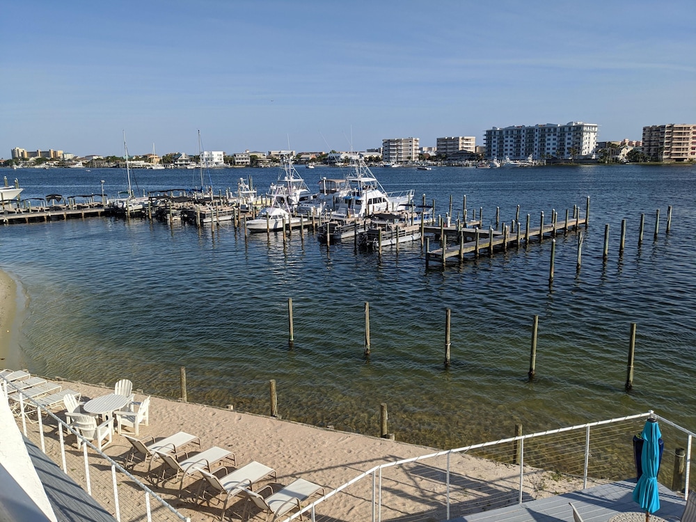 Inn on Destin Harbor, an Ascend Collection Hotel 53/59