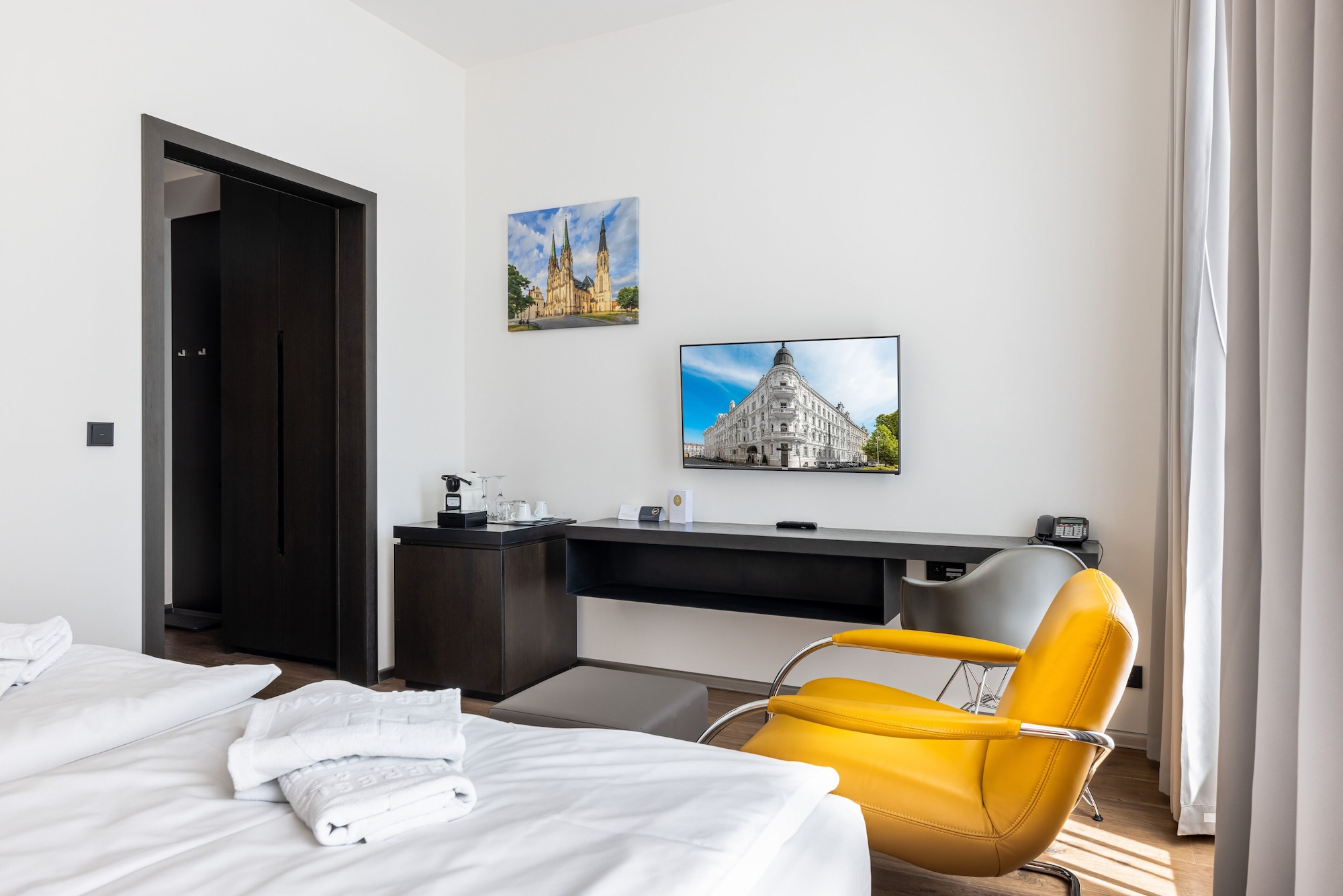 ECONOMY, DOUBLE BED