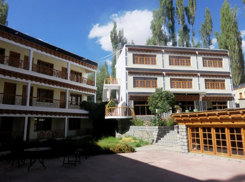 Hotel Abu Palace 12/49