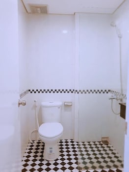 Rich Hotel 44/49