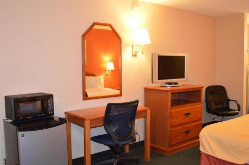 Americas Best Value Inn Gainesville, TX 22/27