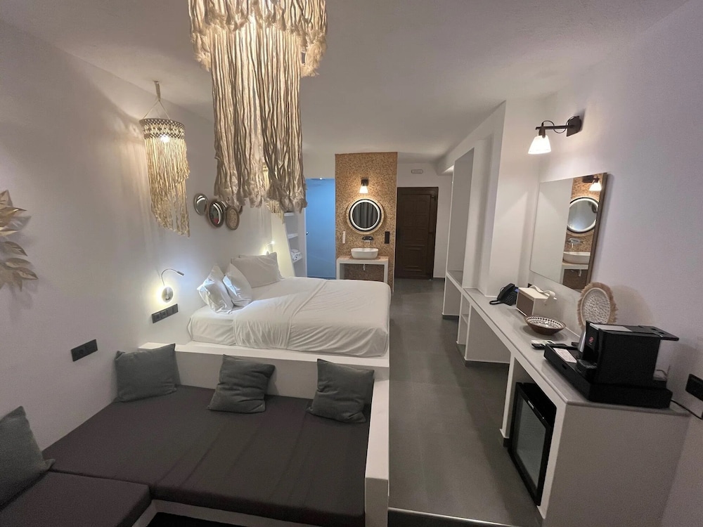 جناح جونيور بسرير مزدوج بمسبح خاص، Skopelos Holidays Hotel 3/3