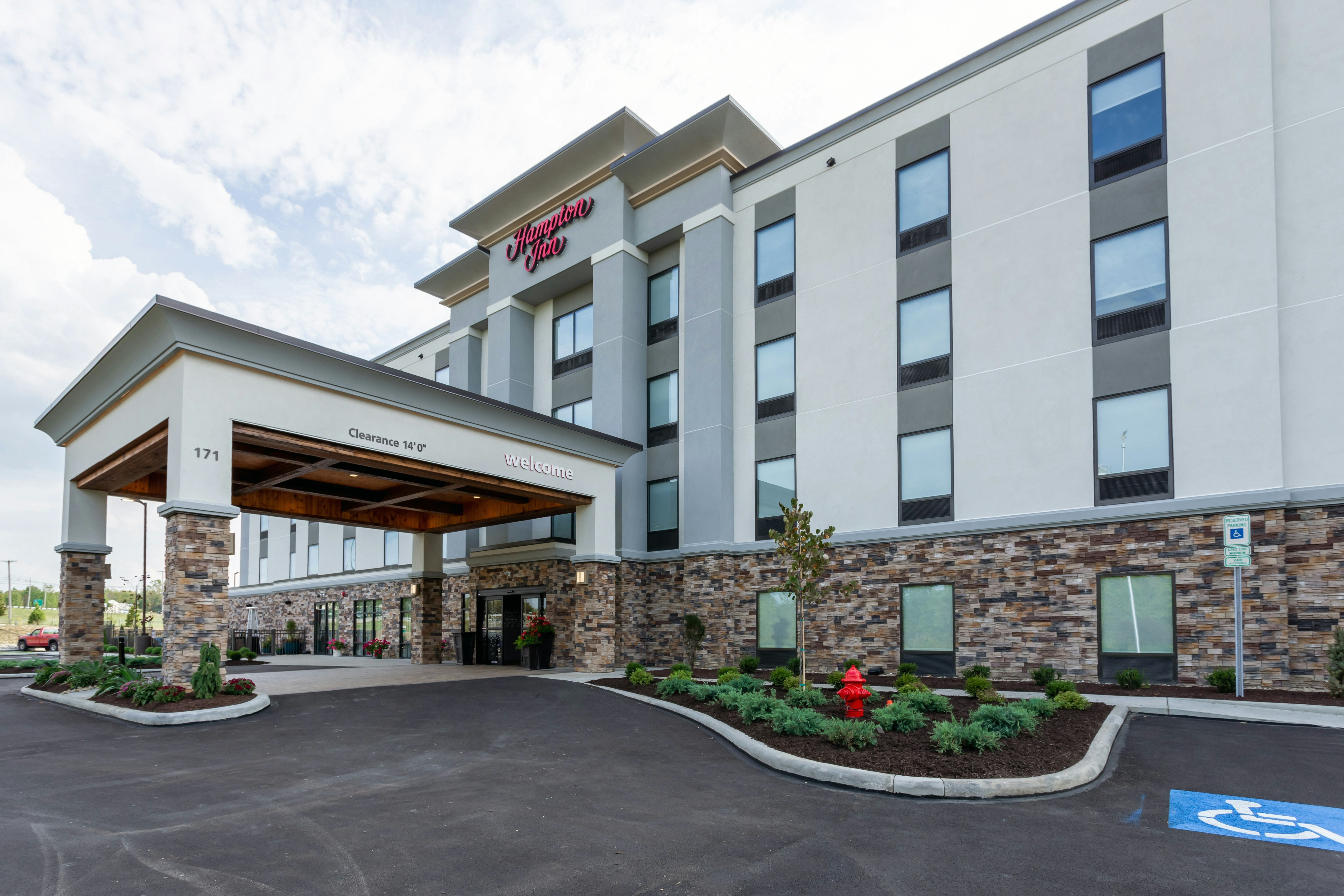 Hampton Inn Madison Oh 55/58