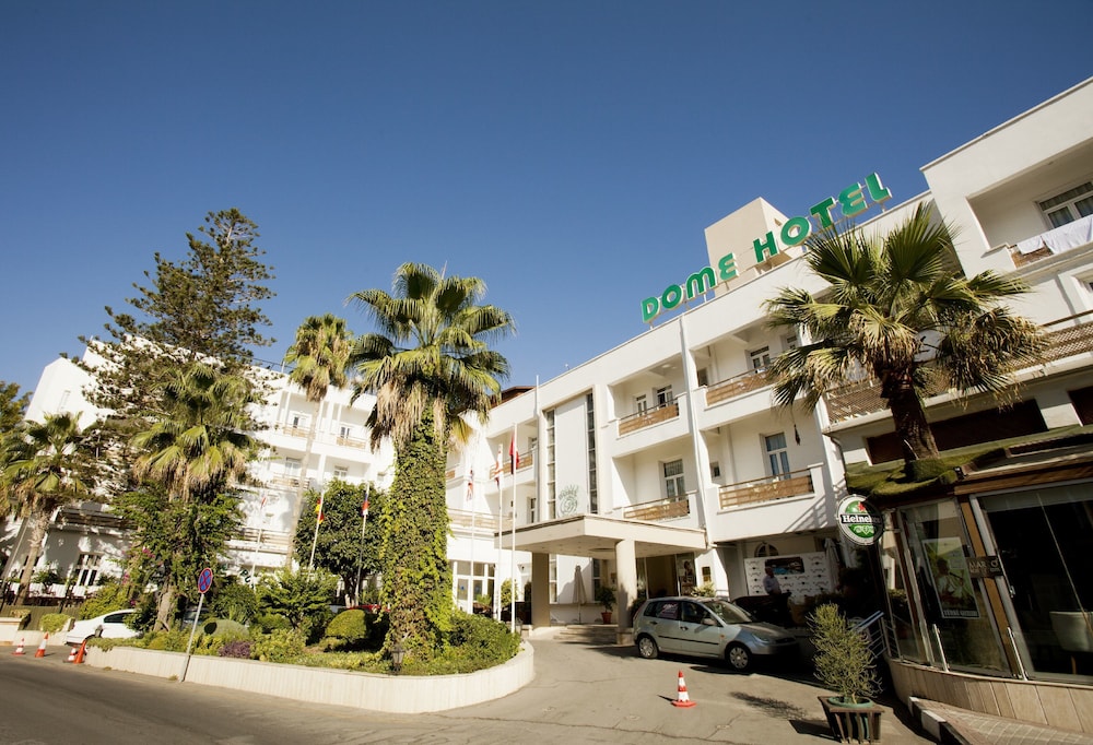 Dome Hotel 41/50