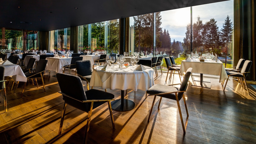 Ana Hotels Sport Poiana Brasov 24/33