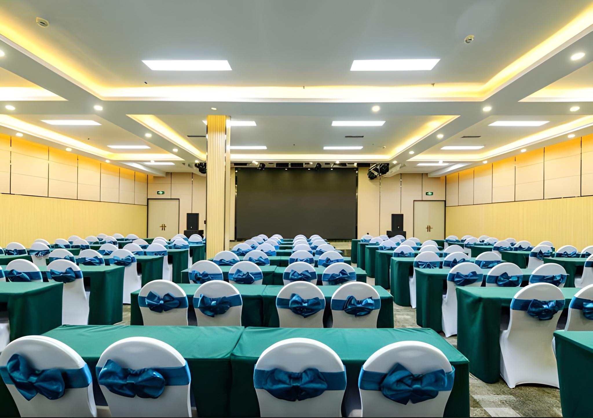 Echarm Hotel Guiyang Longdongbao International Airport Outlets 85/89