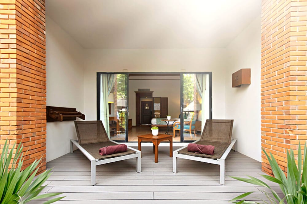 Woodlands Hotel And Resort 41/65