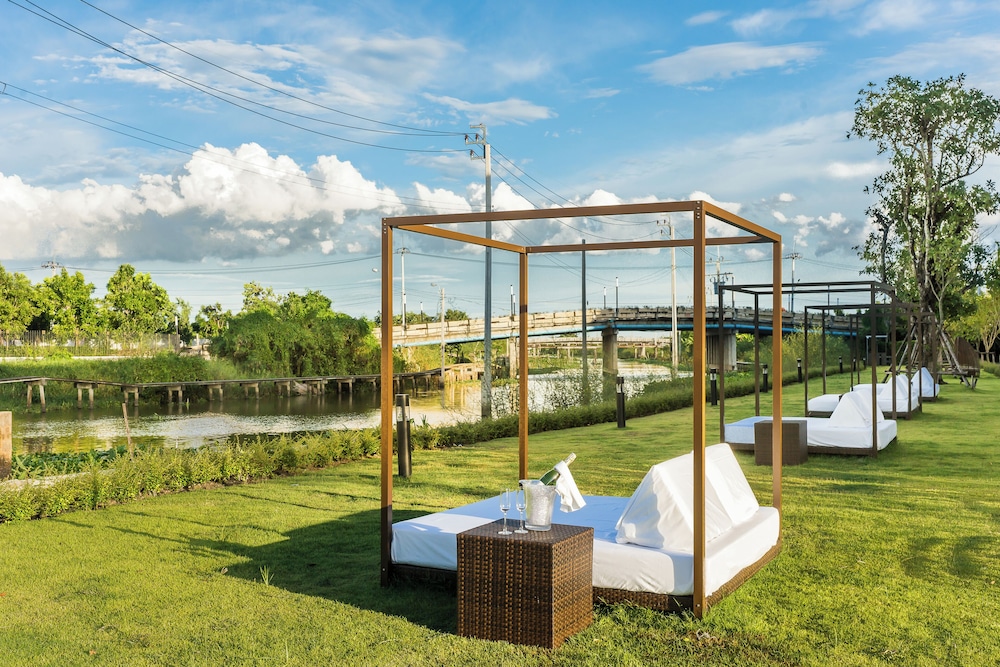 Divalux Resort And Spa 44/50