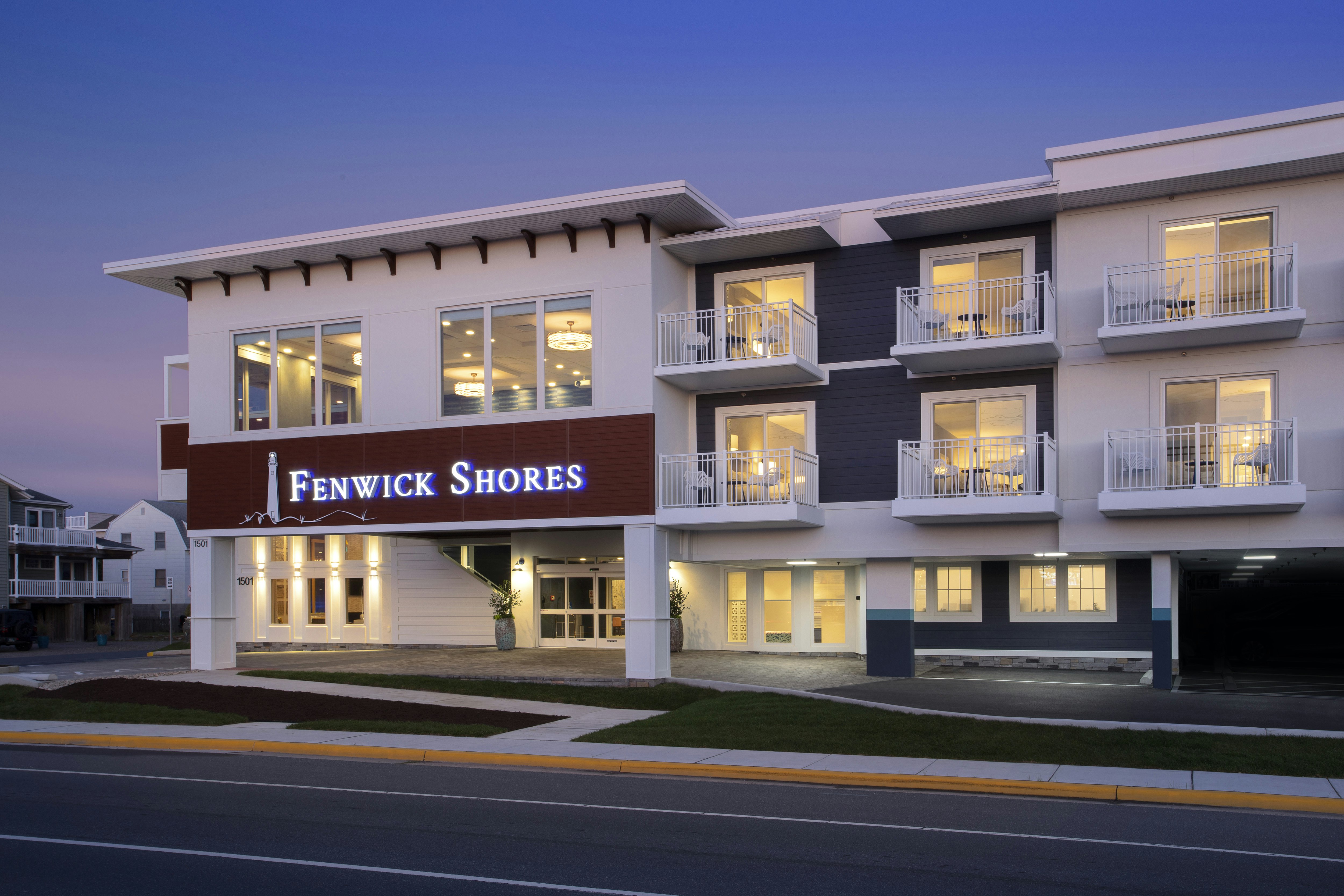 Fenwick Shores, Tapestry Collection by Hilton 2/57