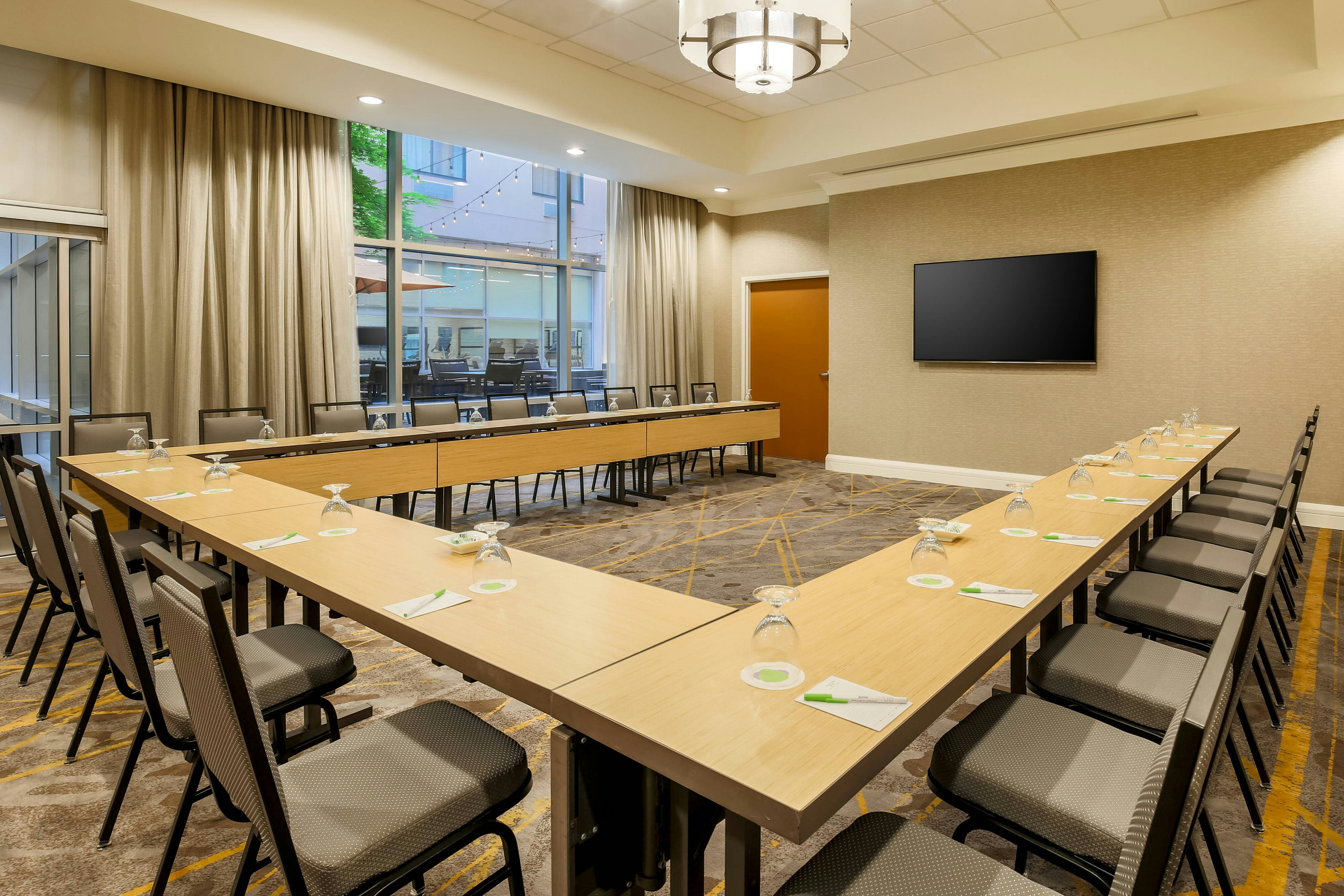 Courtyard by Marriott Pittsburgh Downtown 10/14