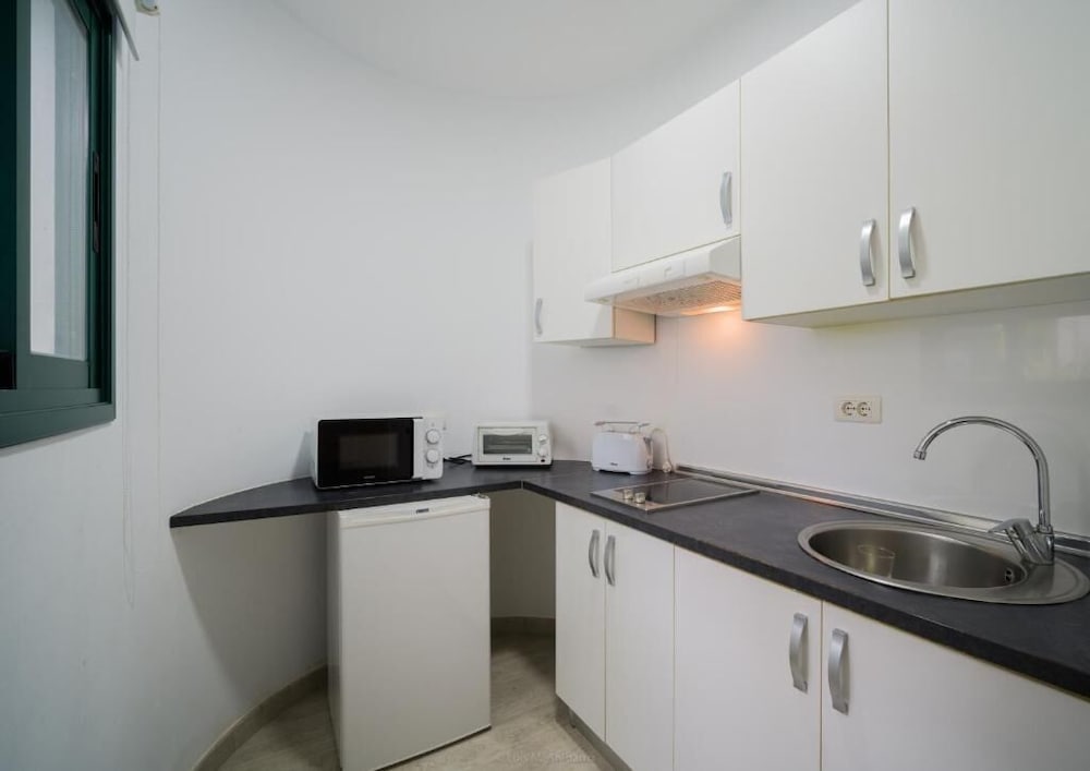 Apartamentos Los Rosales 62/75