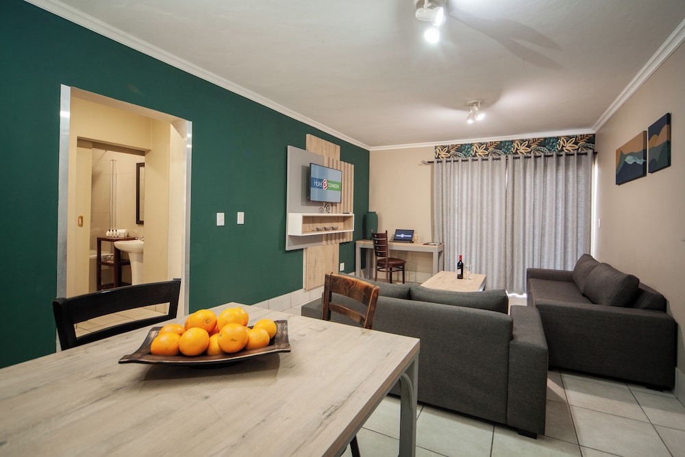 Hotel Tzaneen 44/70
