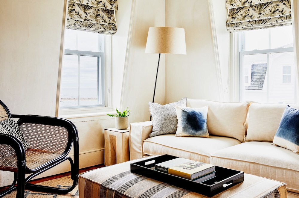 Block Island Beach House 23/50