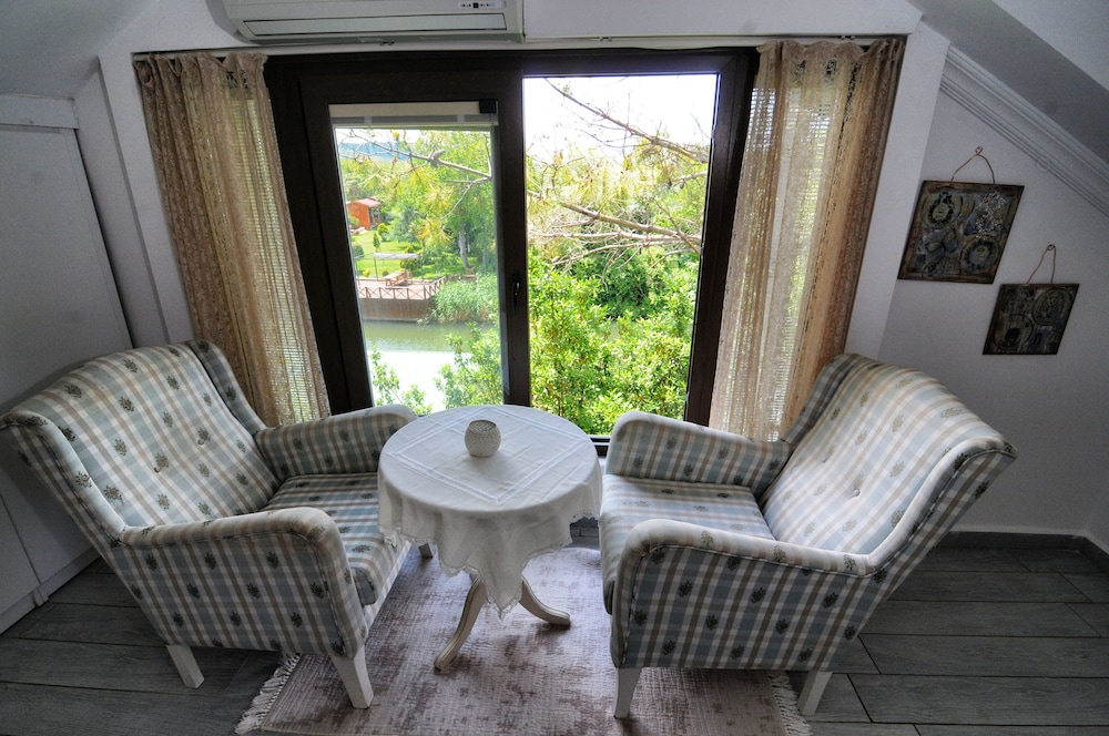 Beyaz Ev Agva - Adults Only 28/50