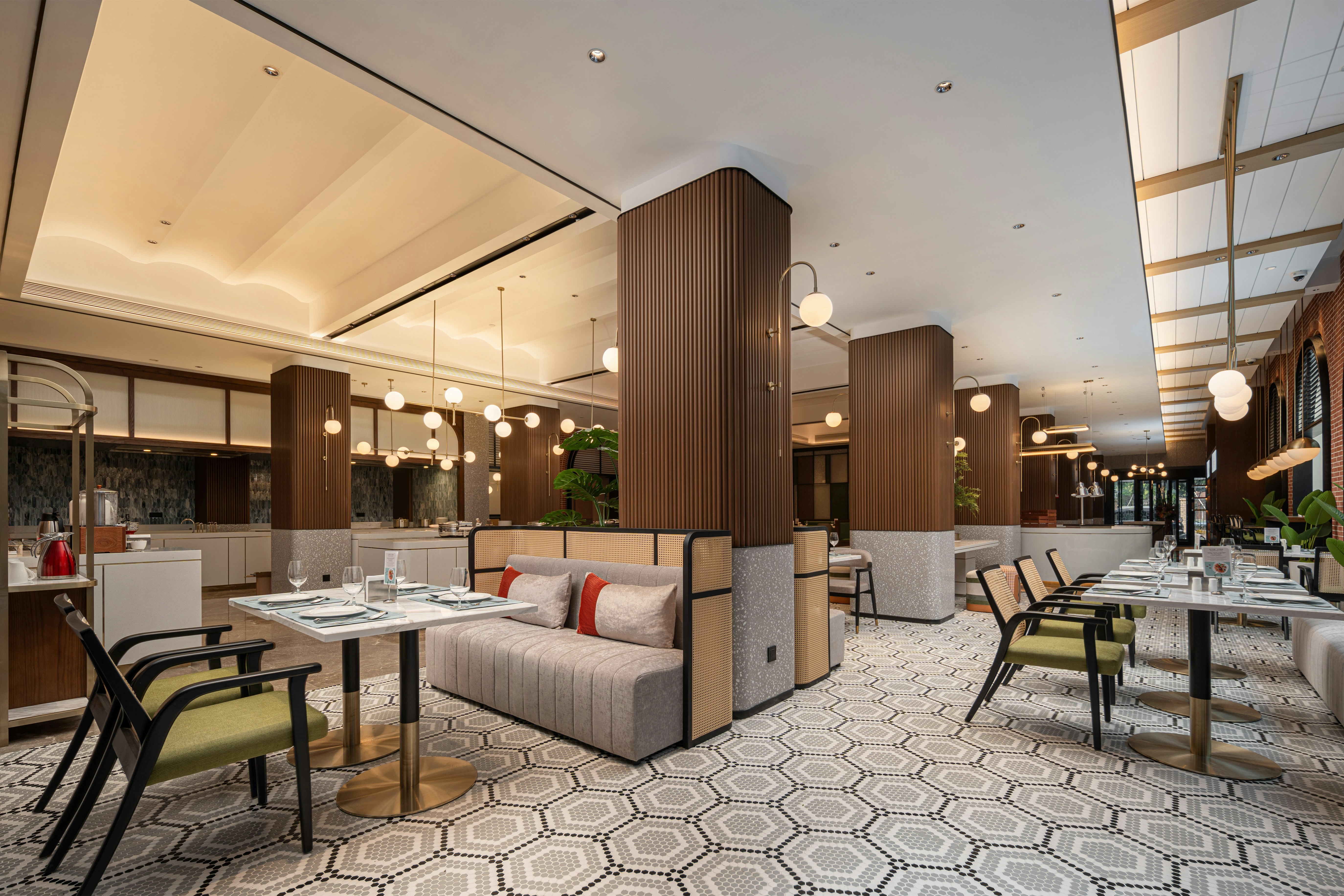 Hilton Garden Inn Shanghai Caoyang 16/24