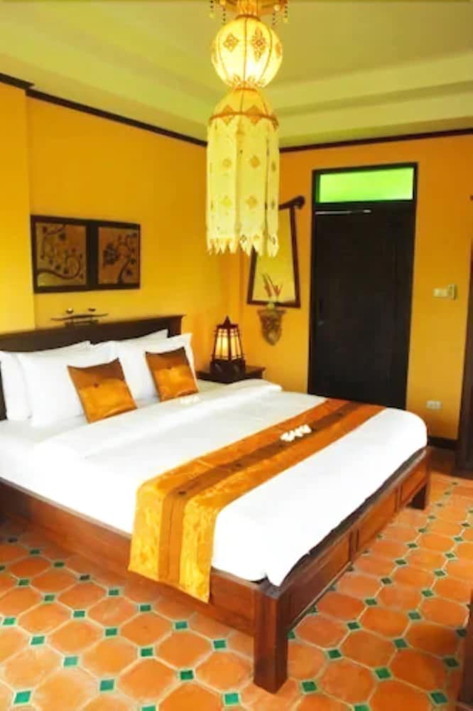 Baan Chai Thung 34/81