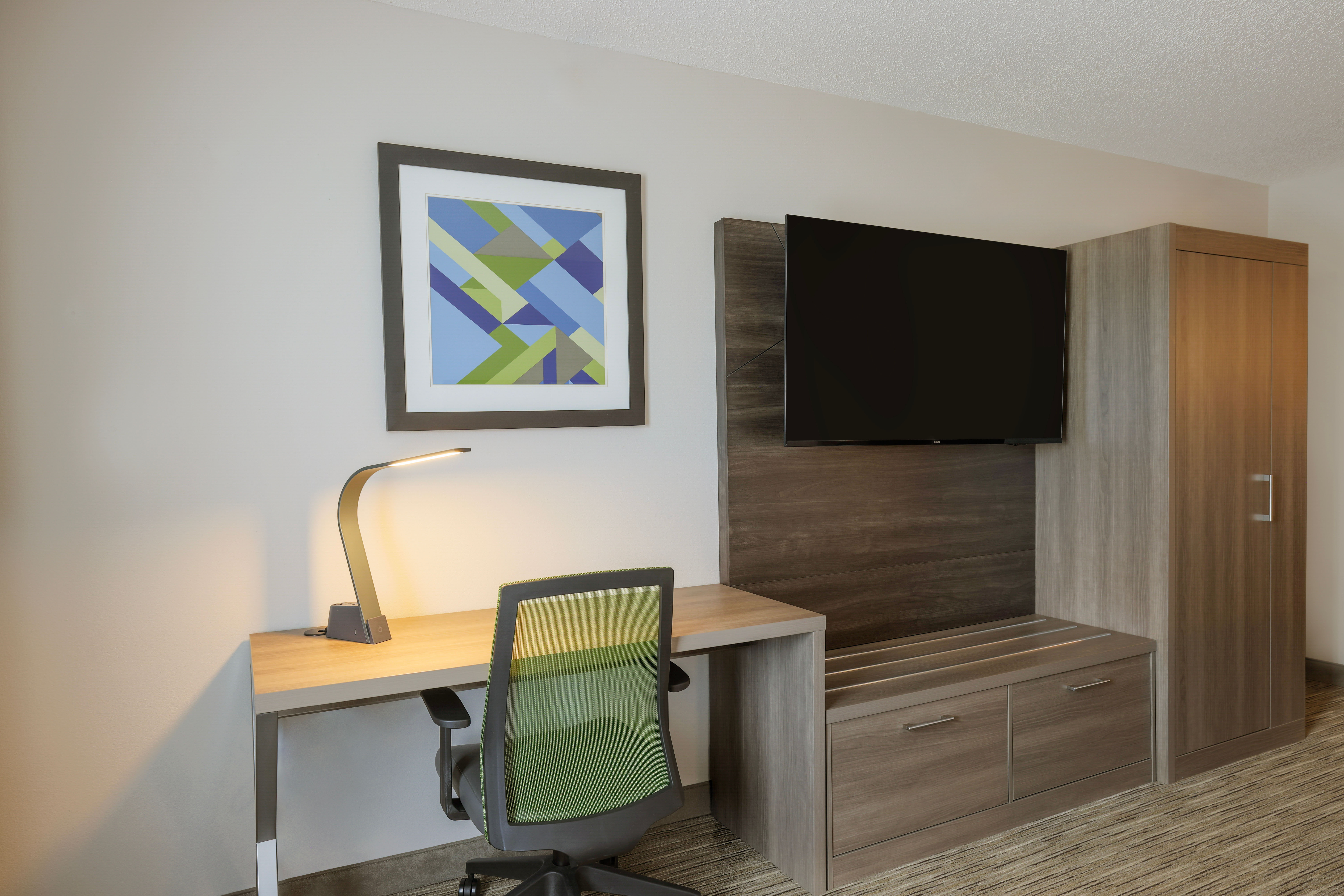 Holiday Inn Express Hotel Suites Raleigh North Wake Forest 61/76