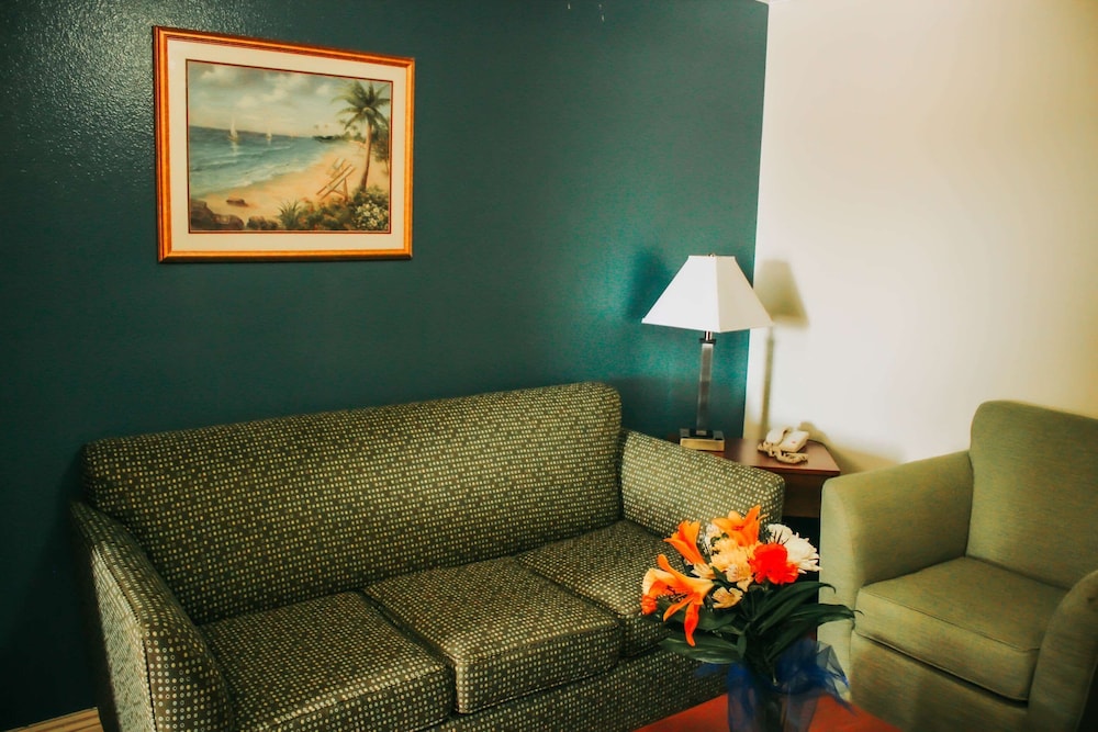 Rodeway Inn & Suites Lake Havasu City 20/26