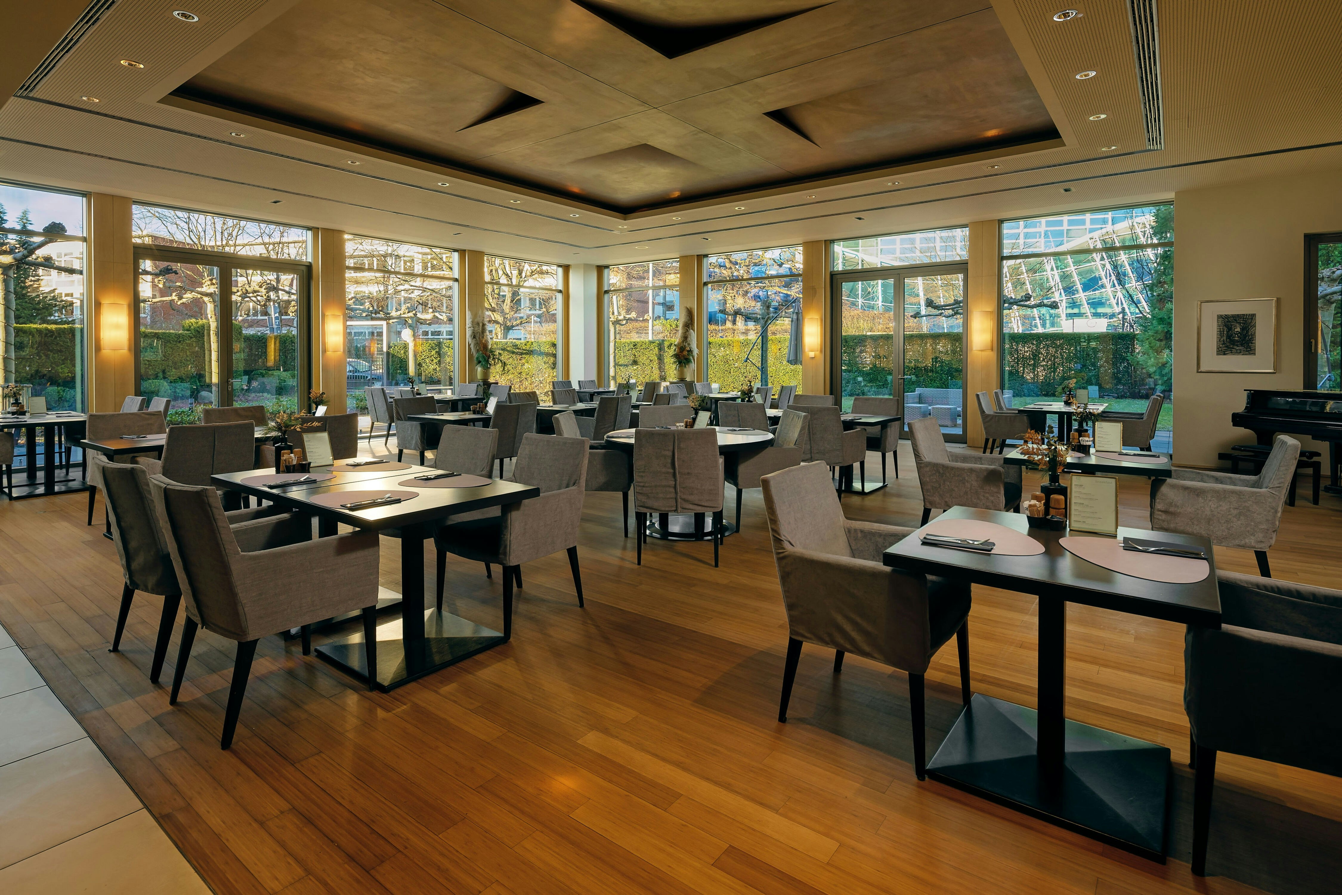 Hotel Wasserturm Cologne Curio Collection By Hilton 45/57