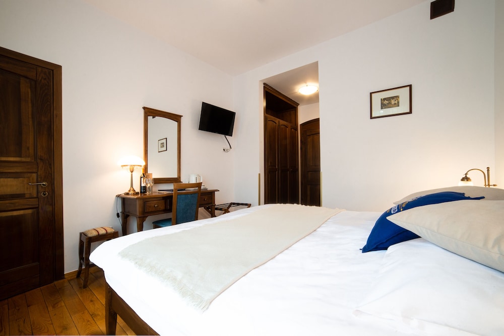 Euroresidence 22/77