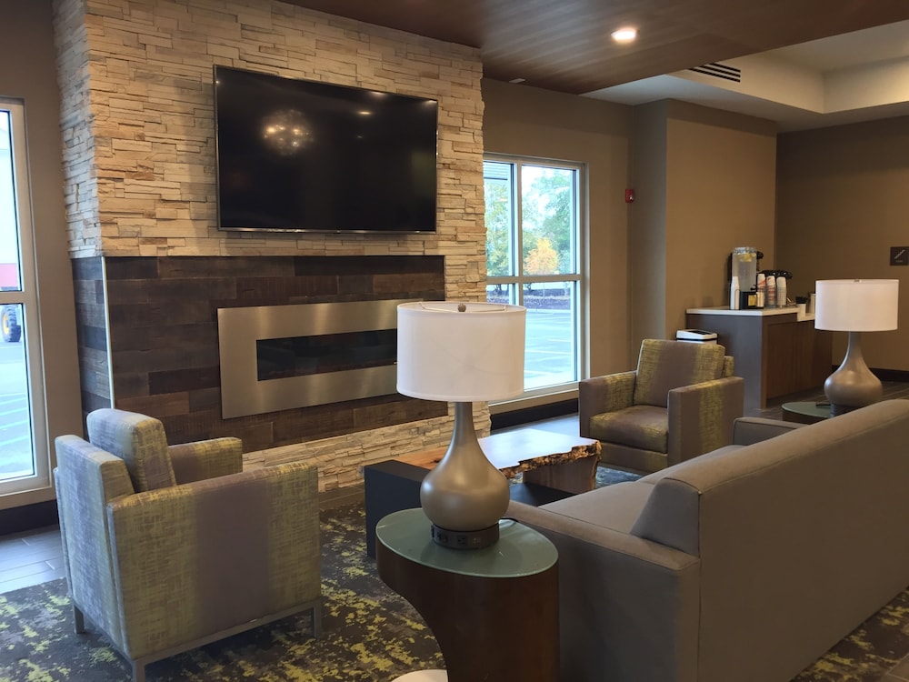 Comfort Suites North Charleston - Ashley Phosphate 27/32