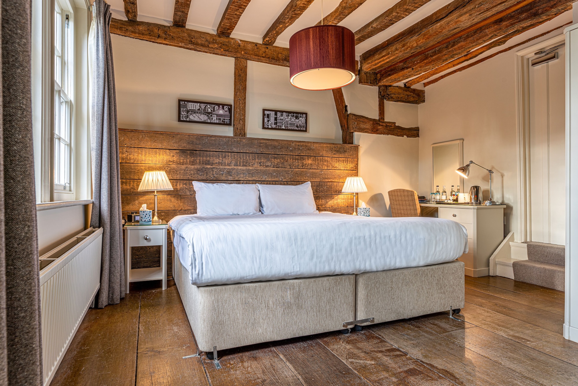 Superior, Queen Bed