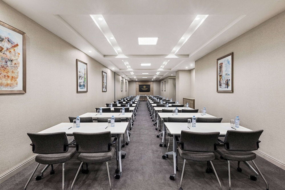Tbilisi Chambers, Trademark Collection by Wyndham 39/50