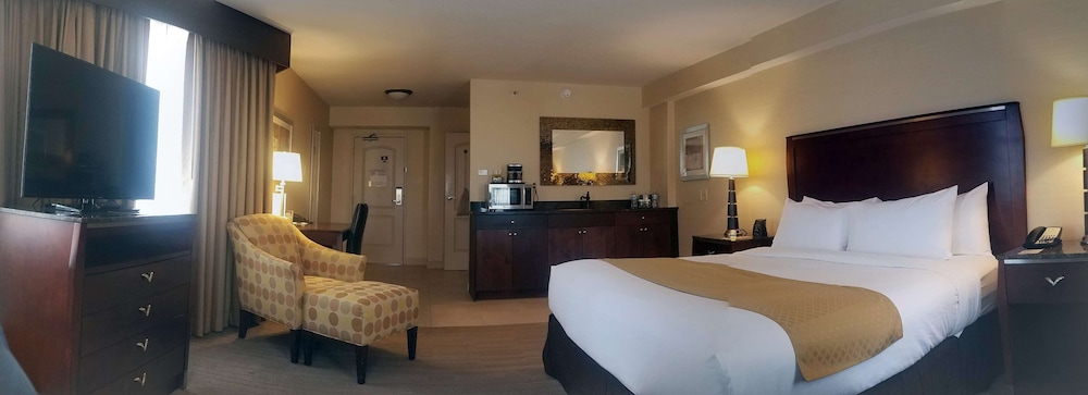 Doubletree By Hilton Denver Thornton 13/47