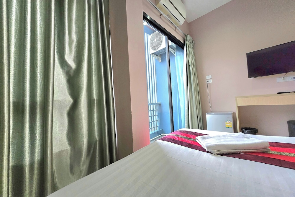 JJ Residence Phuket Town by ZUZU 19/38