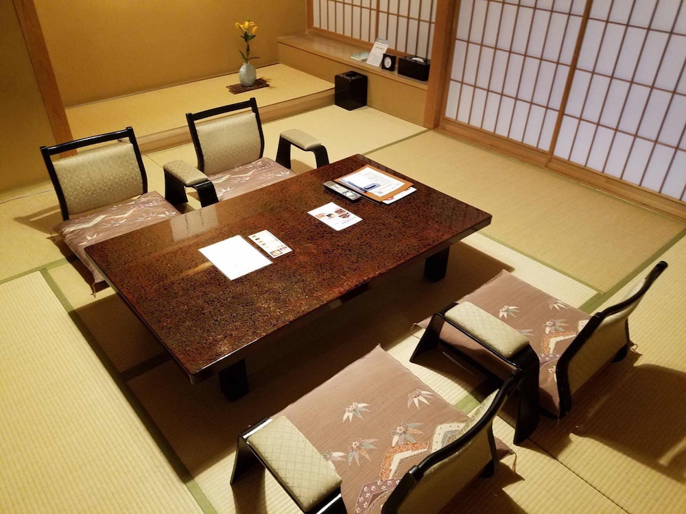 Yamatoya Honten 59/69