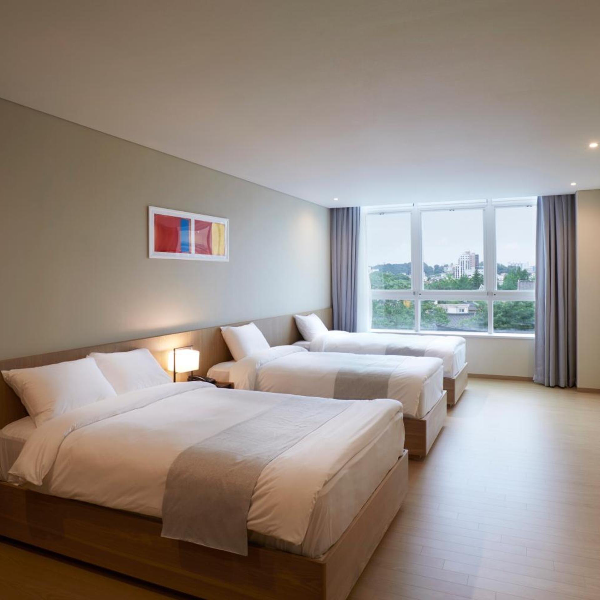 Room, Triple, Hanok Village View