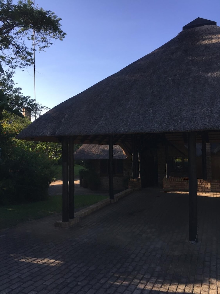 Legend Safaris - Kruger Park Lodge [VR] 10/13