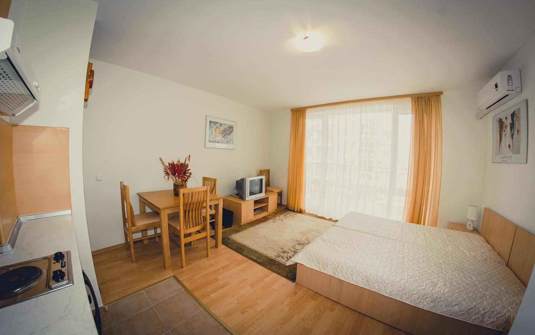 Studio, Balcony or Terrace