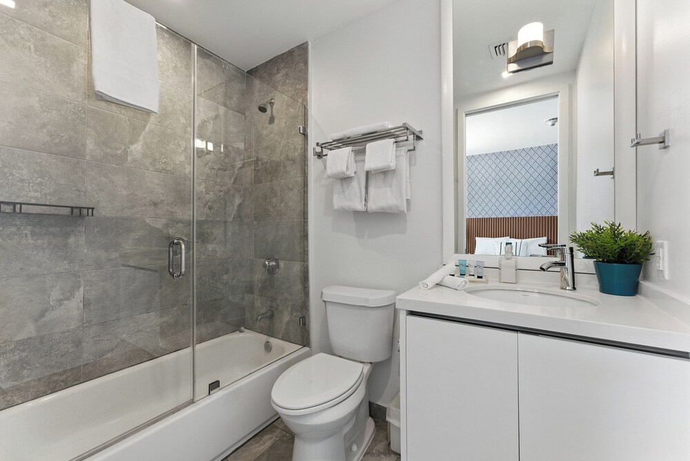 Vhc Luxury Apartments 61/67