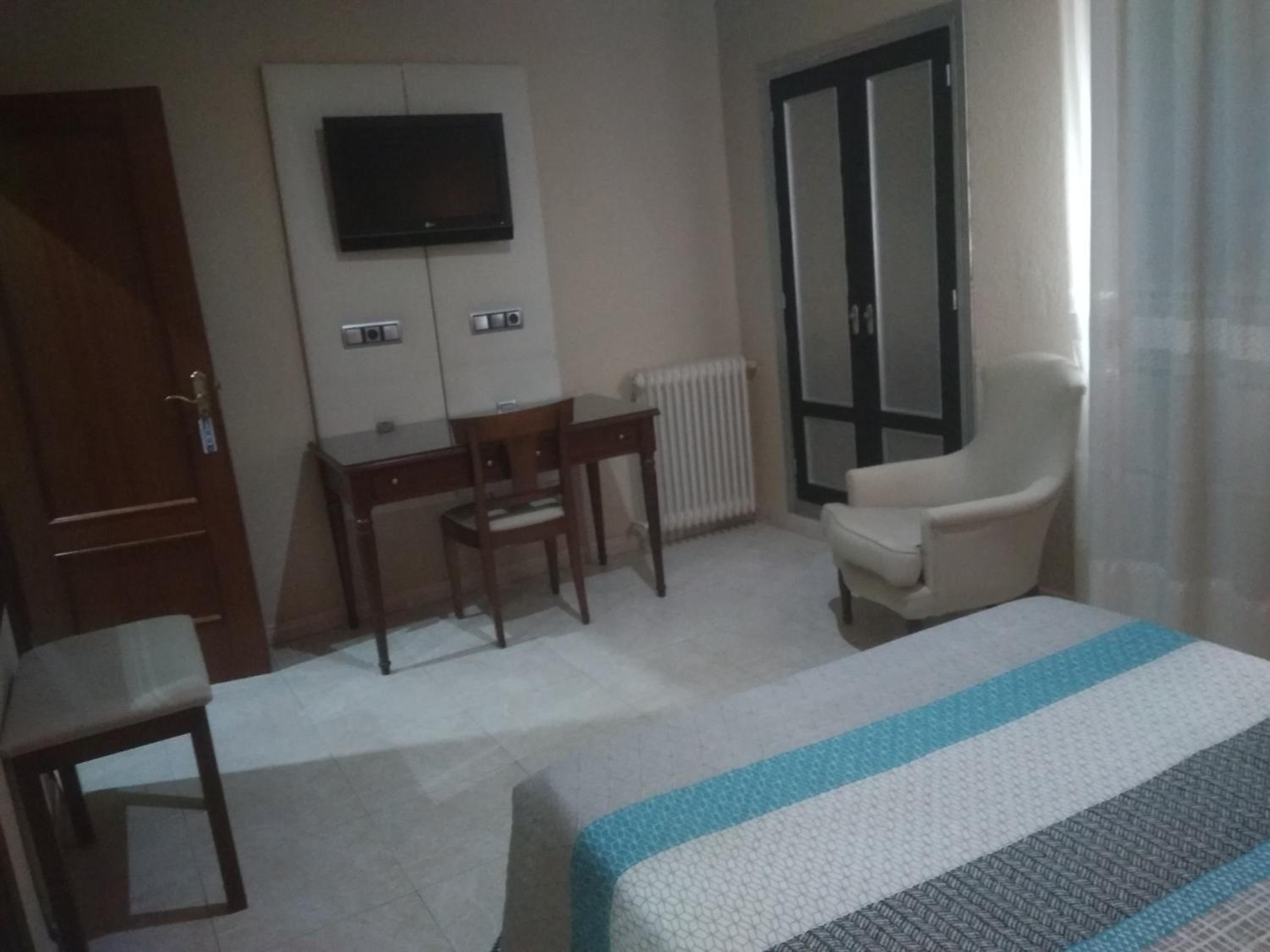 Hotel Nuevo Ara 27/49