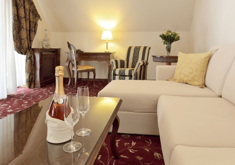 HOTEL BOUTIQUE BELVEDERE SINAIA 44/60