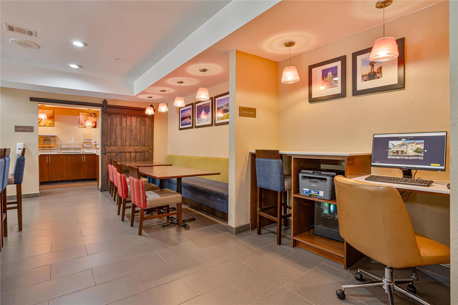 Comfort Inn and Suites Montgomery East Carmichael Rd 49/54
