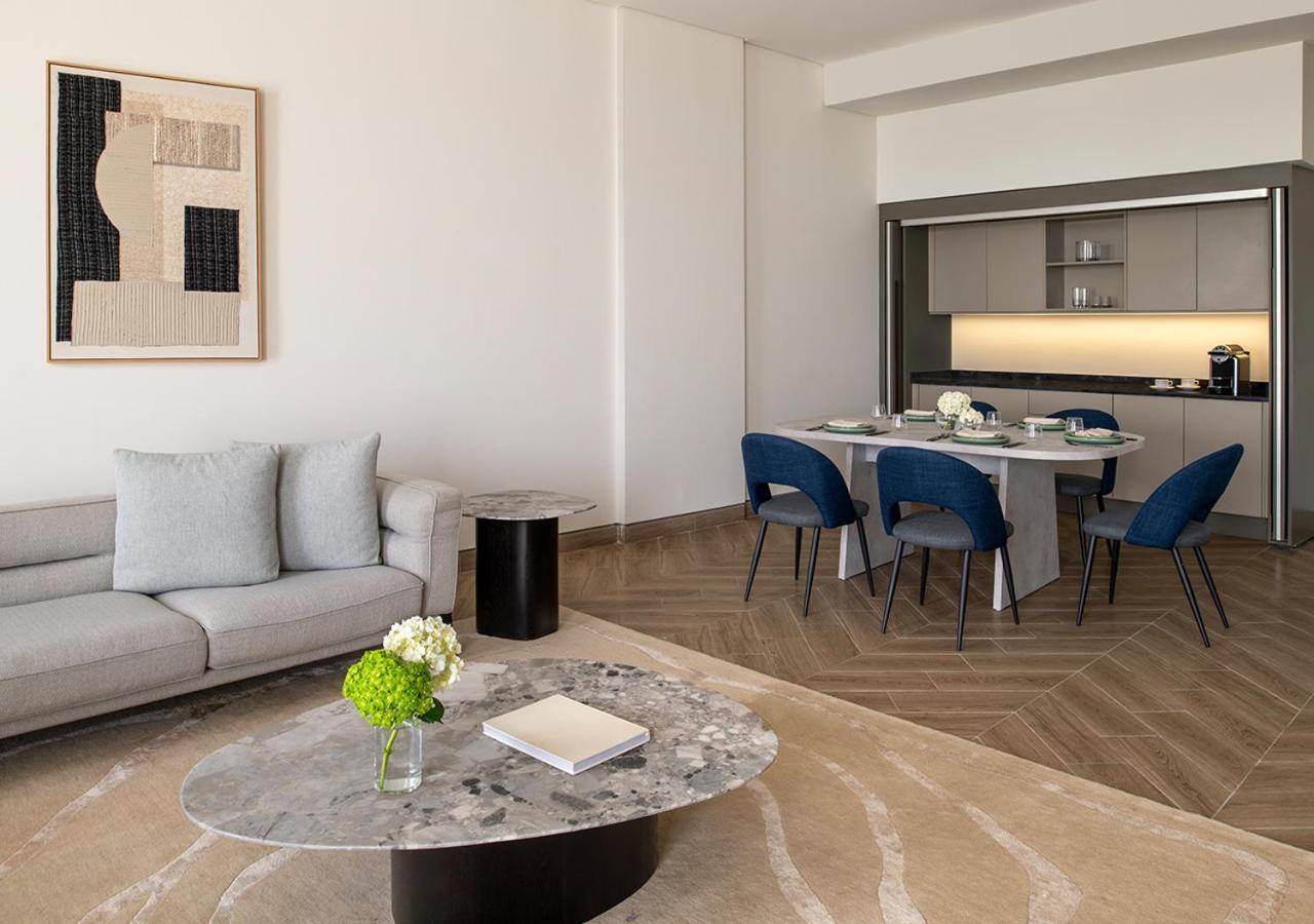 Ray Hotel Kuwait 46/63