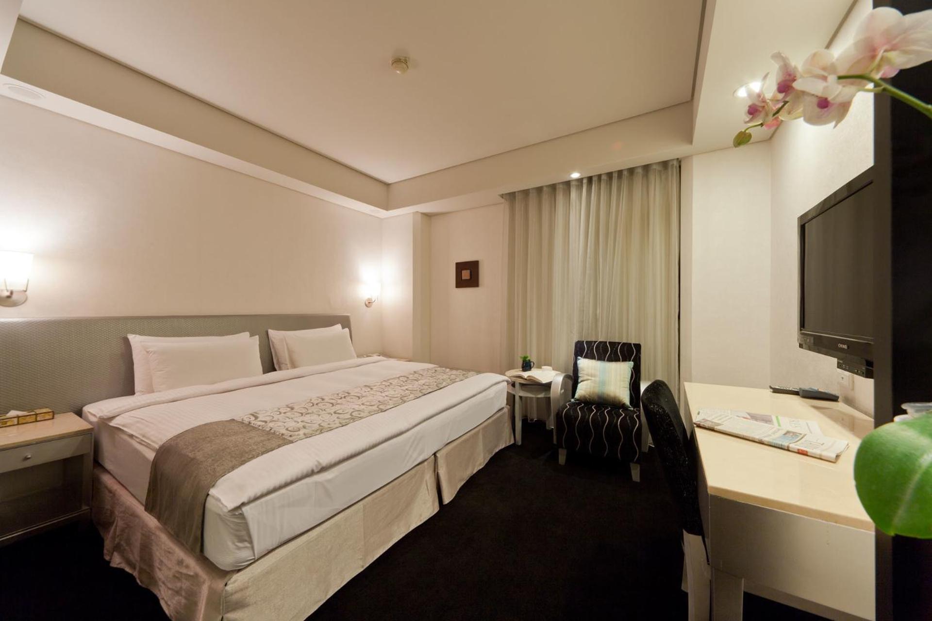 Elegant, Double Bed