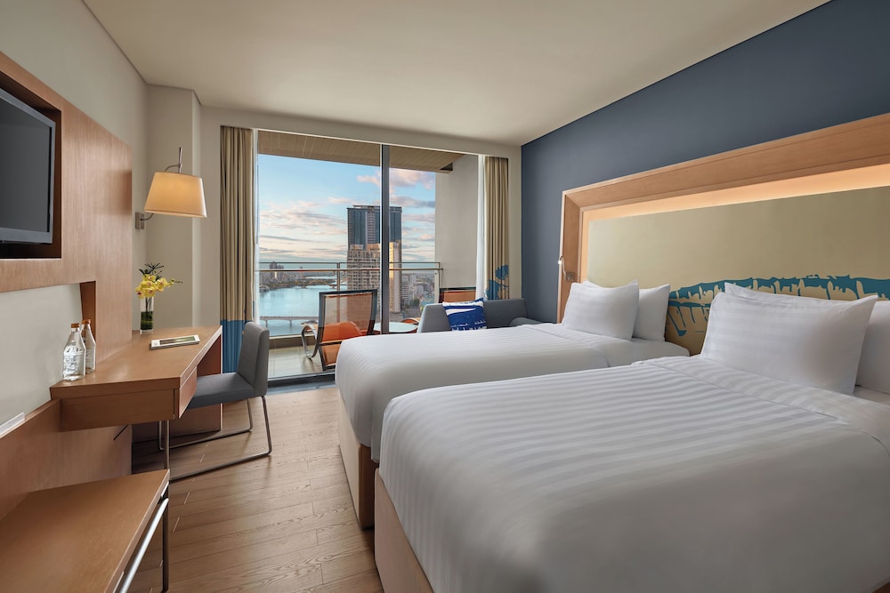 Superior, Twin Beds, Bay View, Balcony