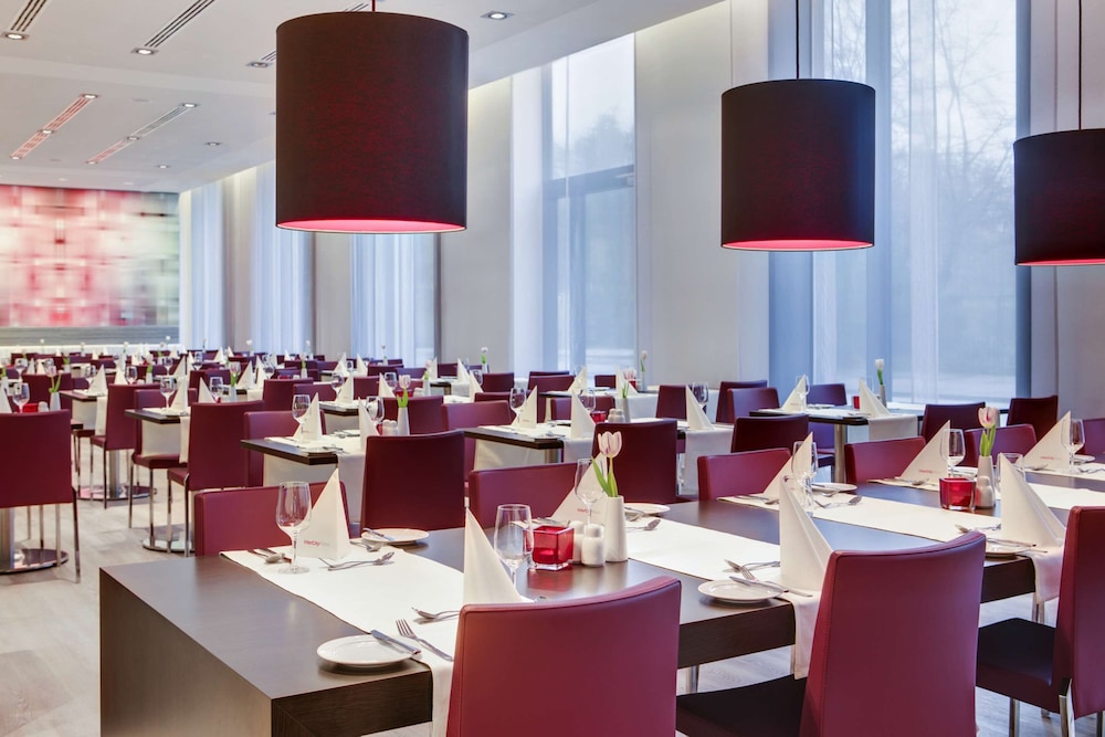 Intercityhotel Hamburg Dammtor 55/59