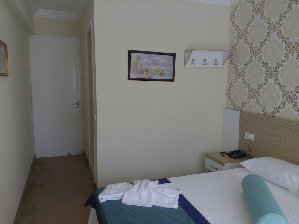 Nicea Hotel 17/60