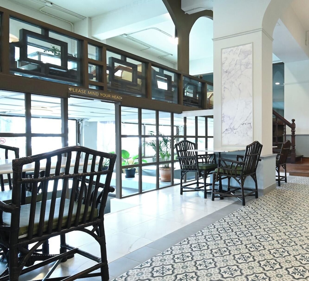 The Krungkasem Srikrung Hotel 40/65